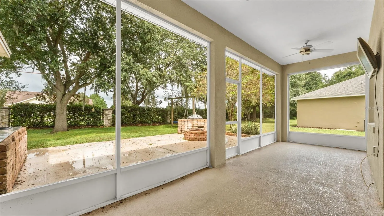 1700 SADDLEWOOD