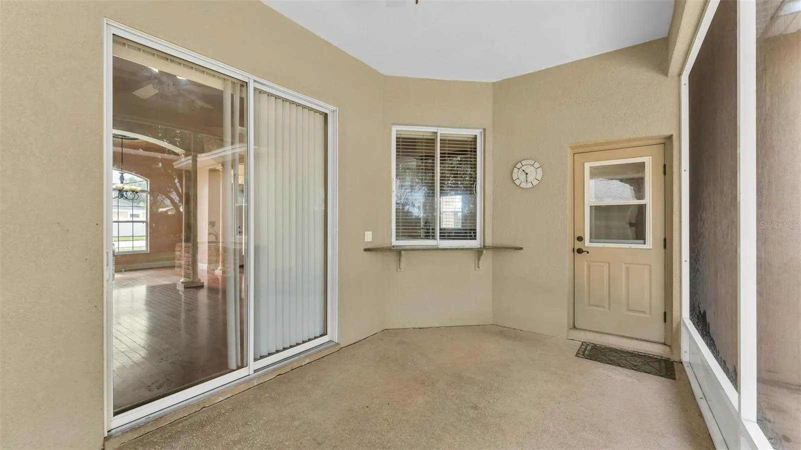 1700 SADDLEWOOD