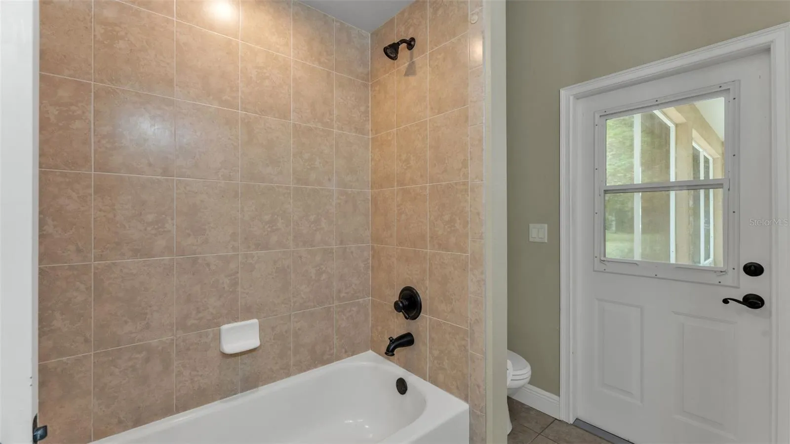 1700 SADDLEWOOD
