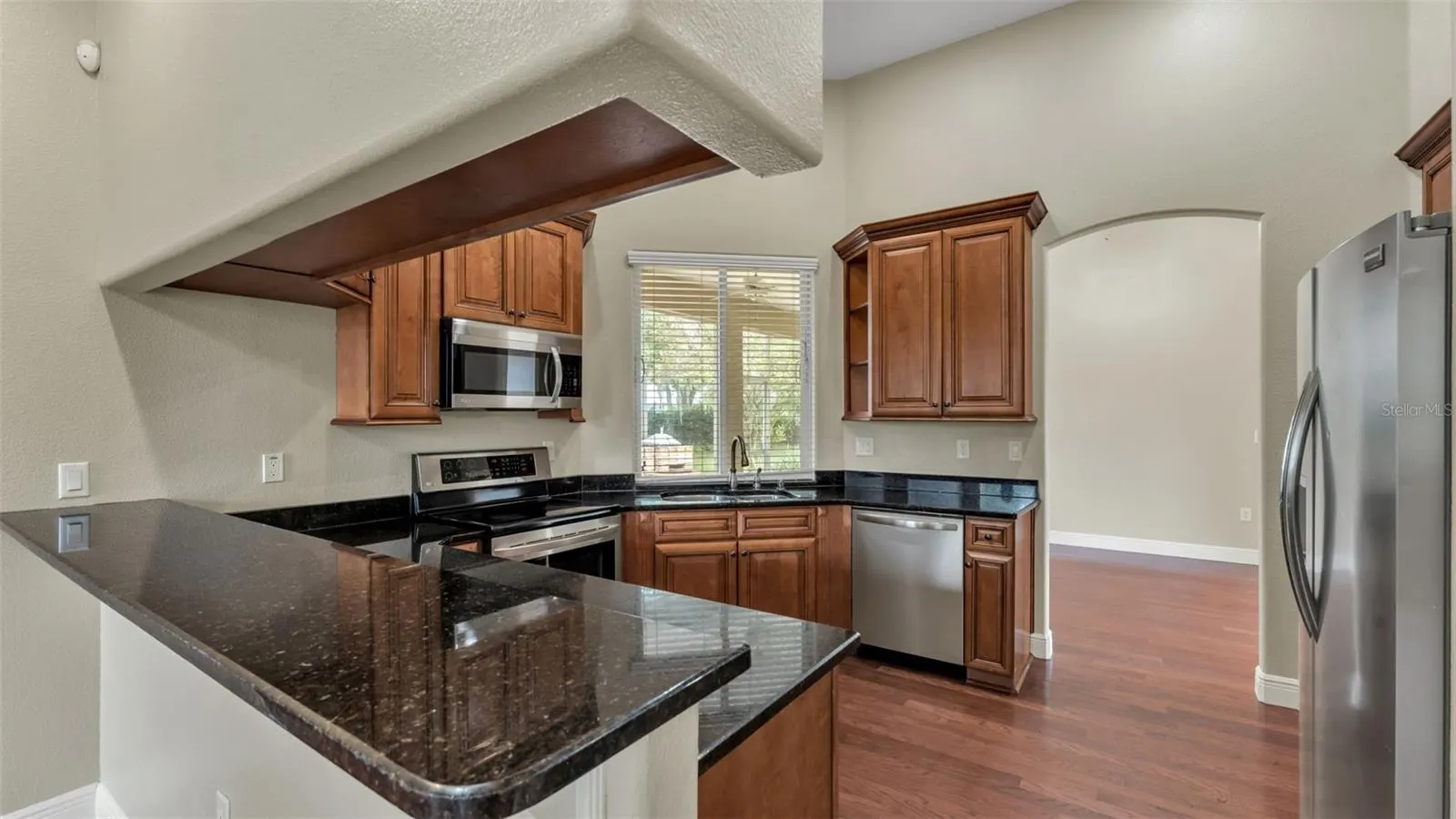 1700 SADDLEWOOD