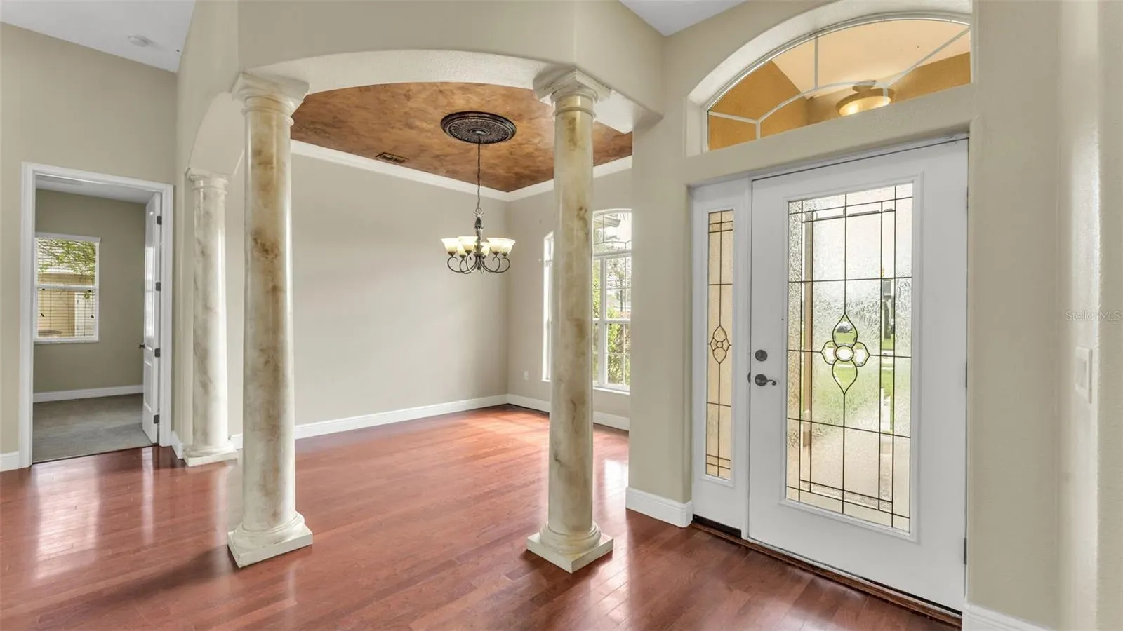 1700 SADDLEWOOD