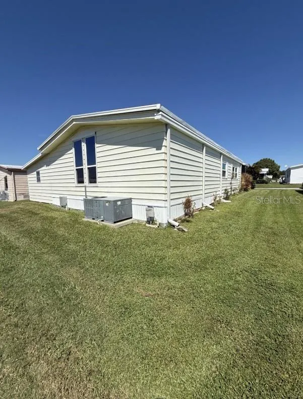 1811 SHERWOOD HILL DR