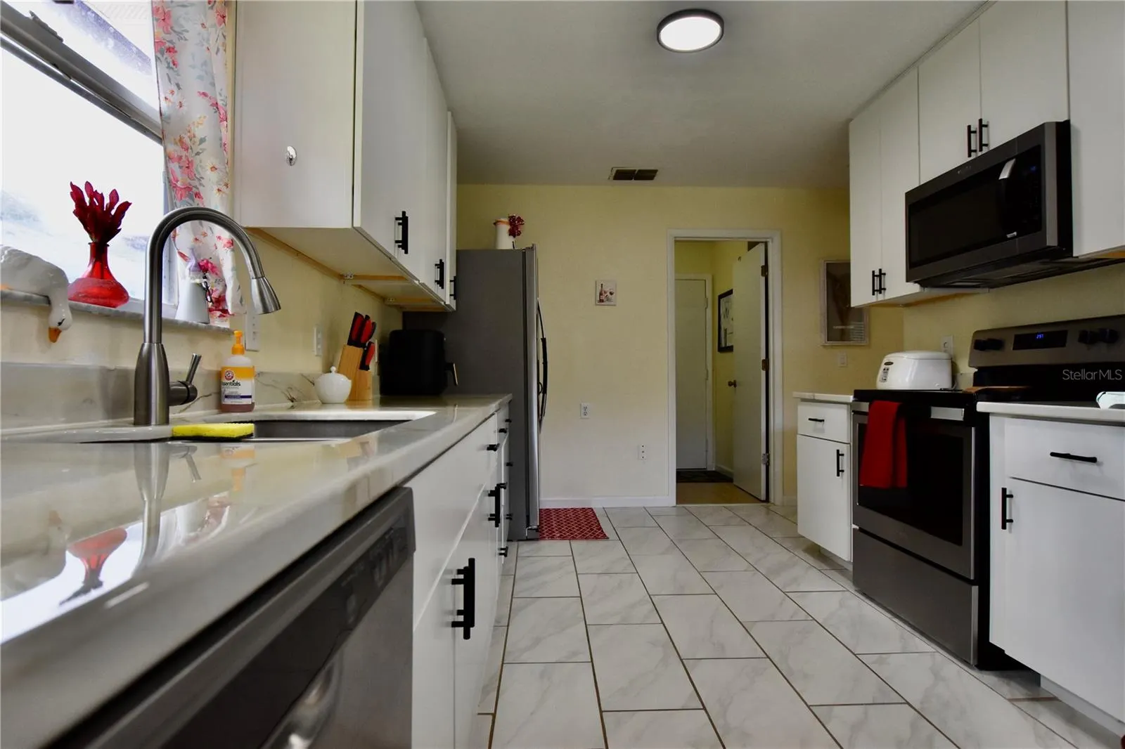 1774 BIRCHWOOD LOOP