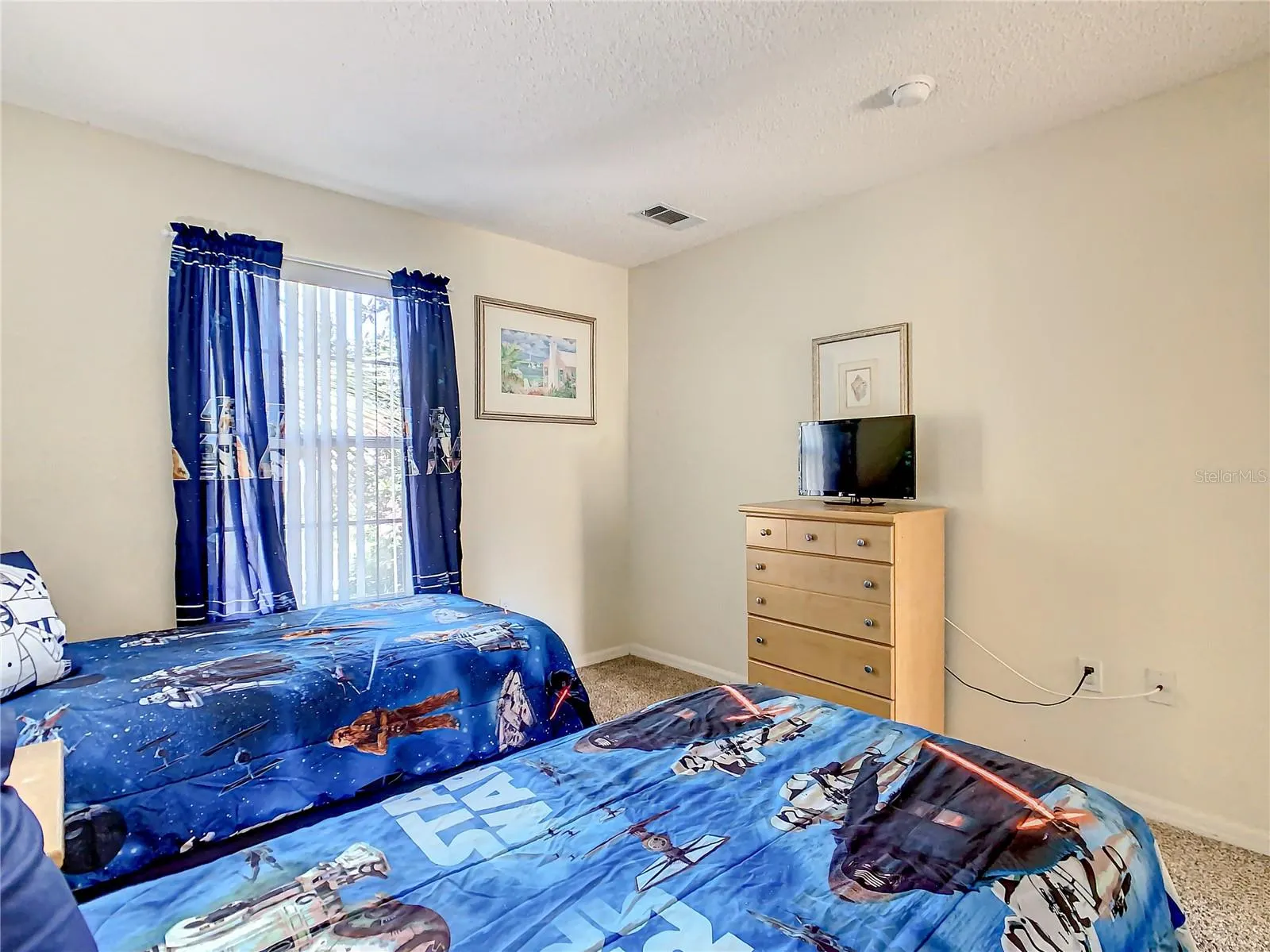 8410 BLUE LAGOON DR