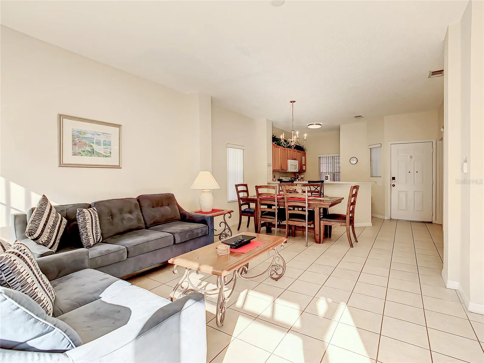 8410 BLUE LAGOON DR