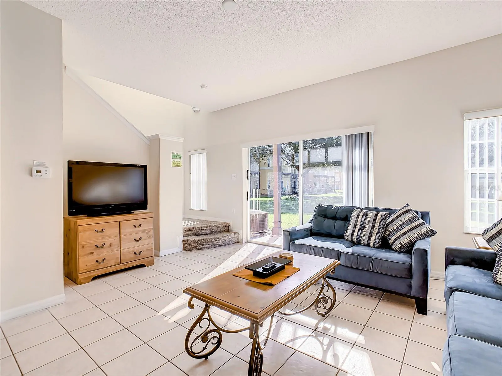 8410 BLUE LAGOON DR