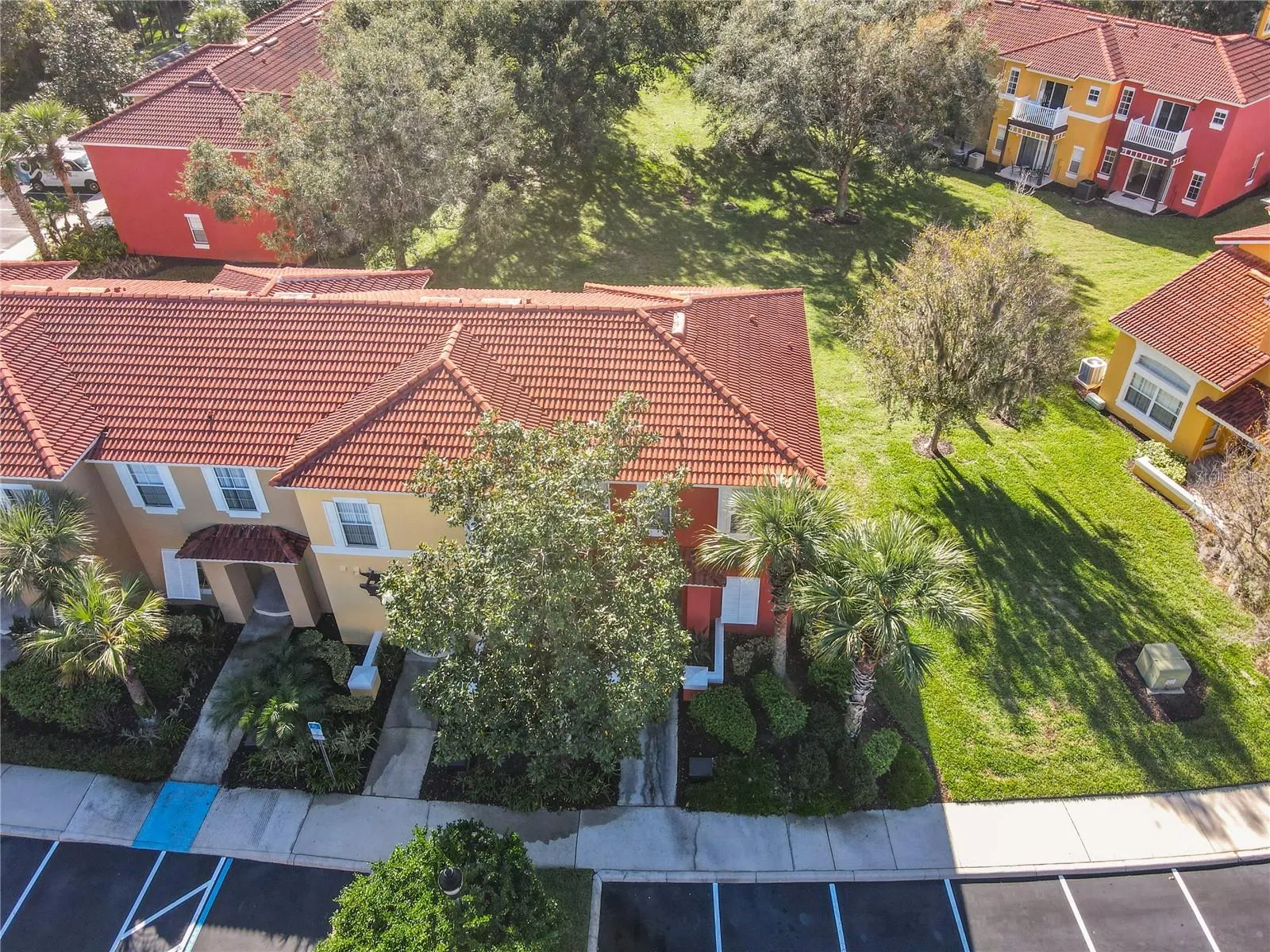 8410 BLUE LAGOON DR