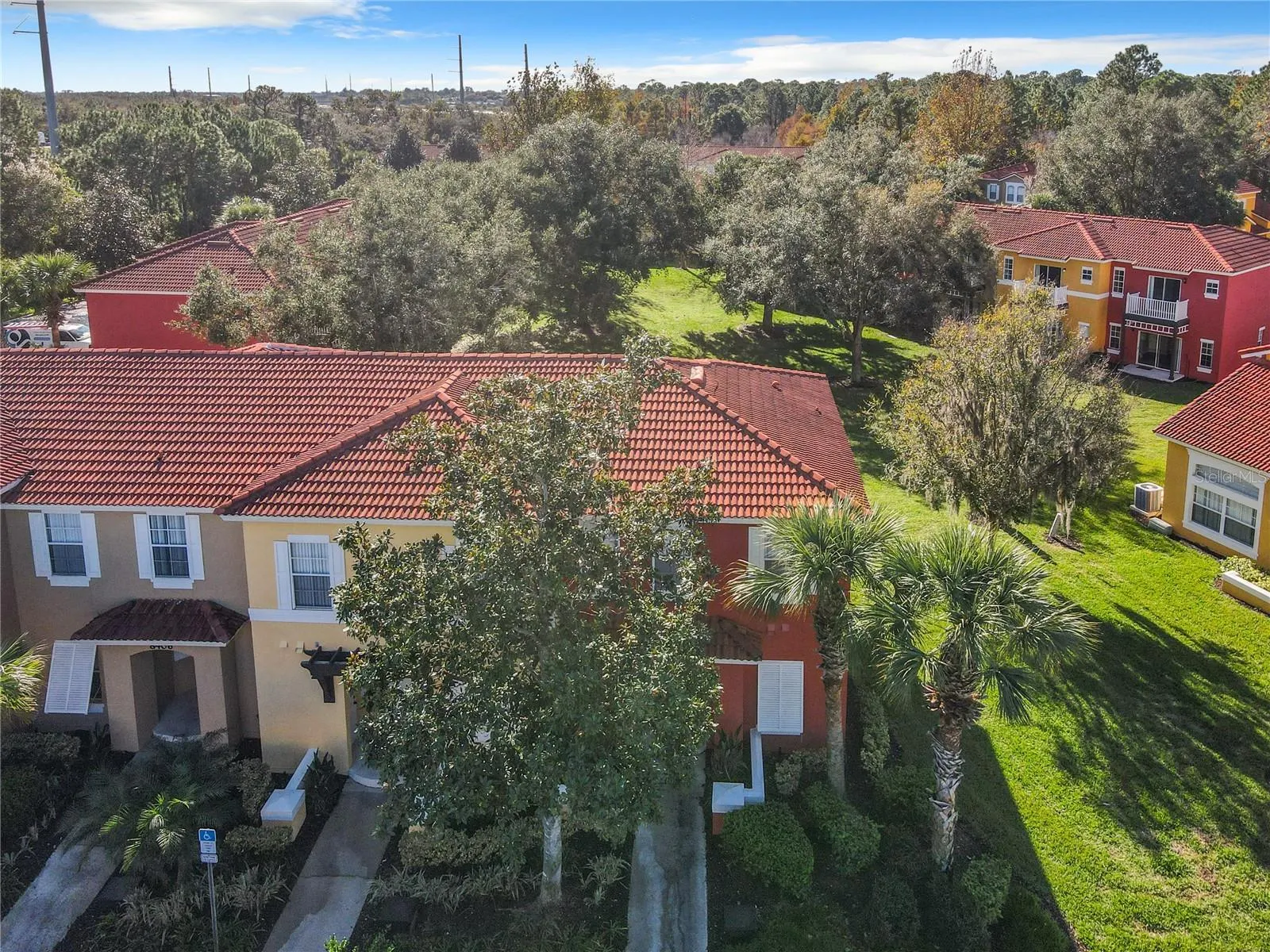 8410 BLUE LAGOON DR
