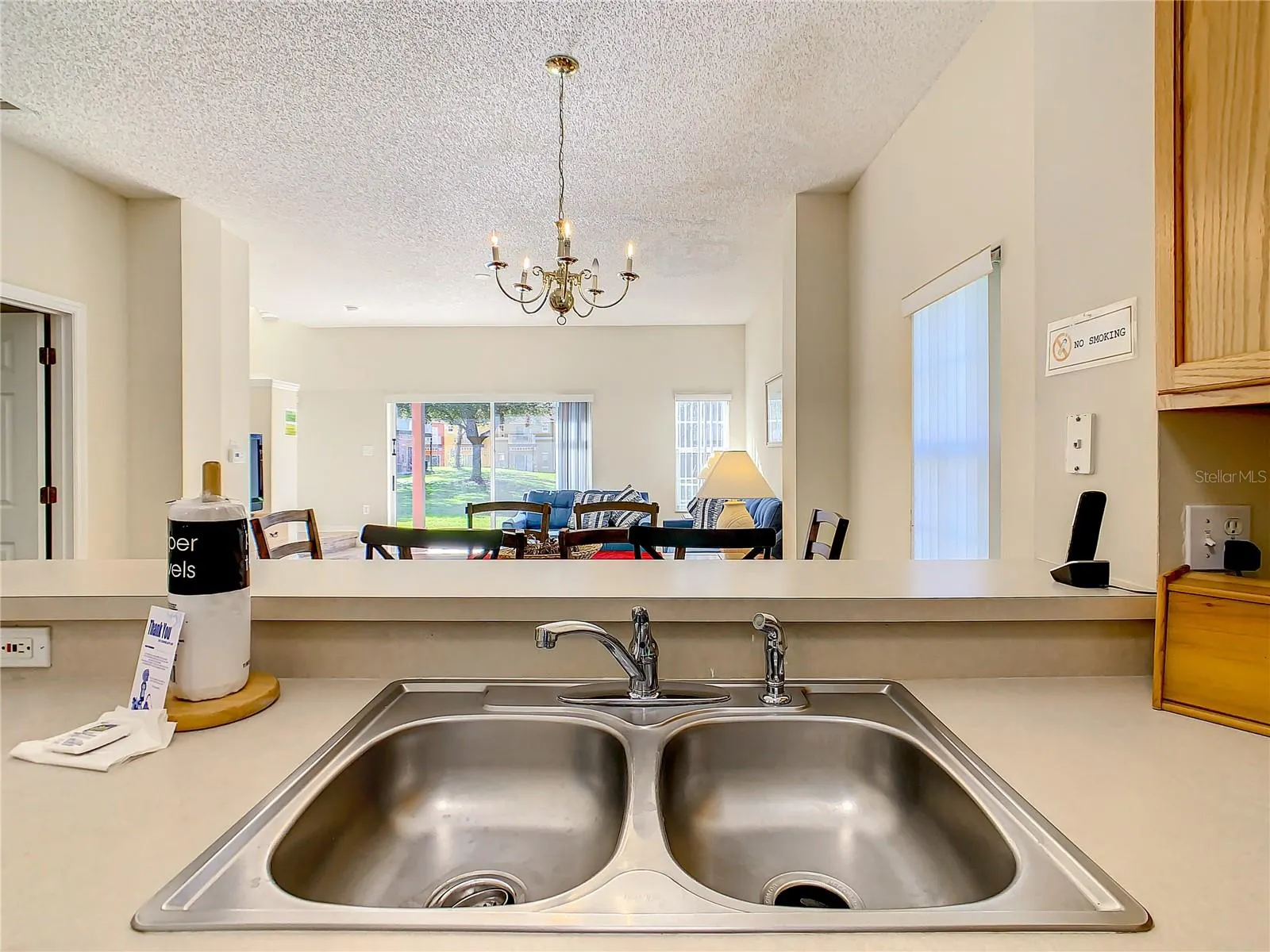 8410 BLUE LAGOON DR