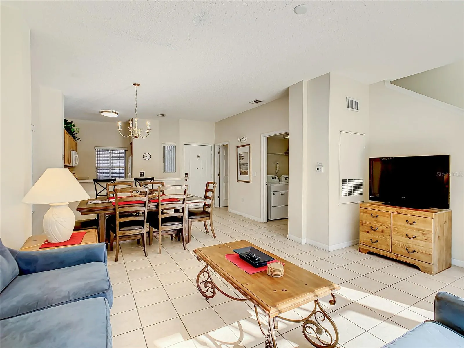 8410 BLUE LAGOON DR