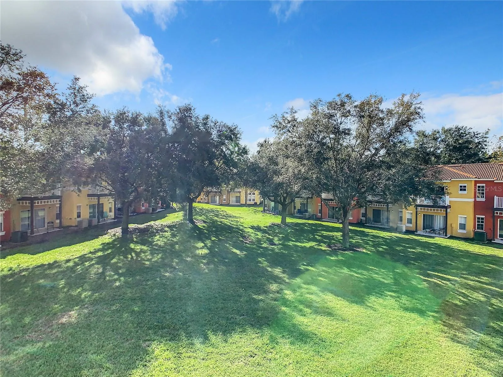 8410 BLUE LAGOON DR