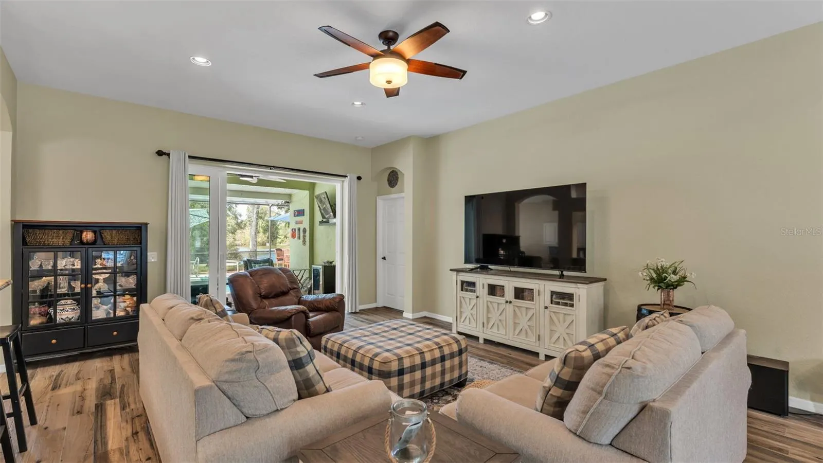 2803 SPRING MEADOW DR