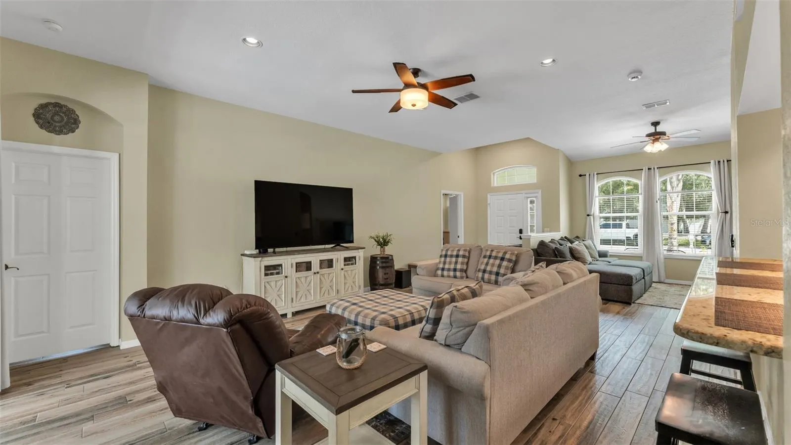 2803 SPRING MEADOW DR