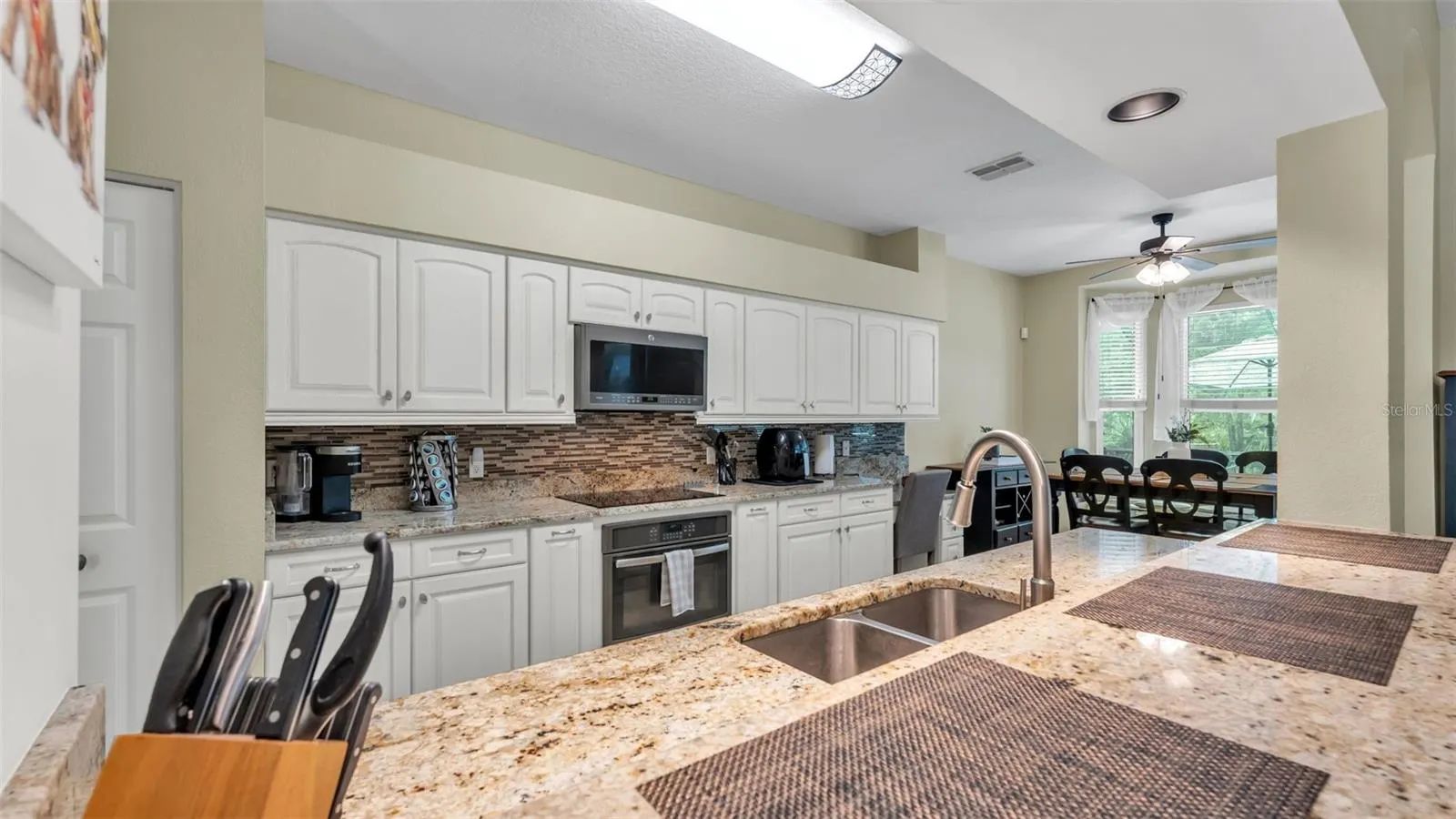 2803 SPRING MEADOW DR