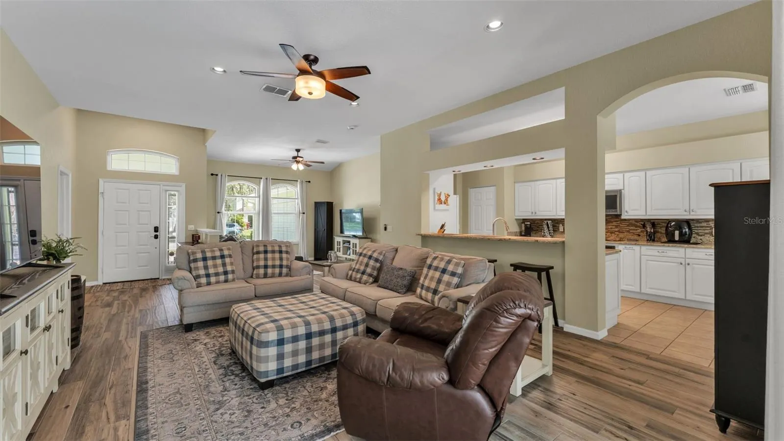 2803 SPRING MEADOW DR