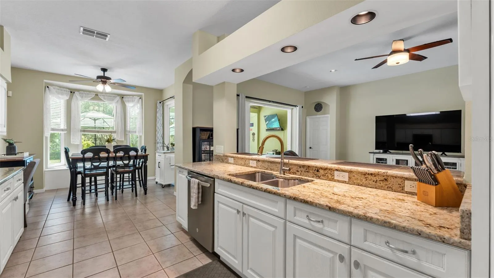 2803 SPRING MEADOW DR