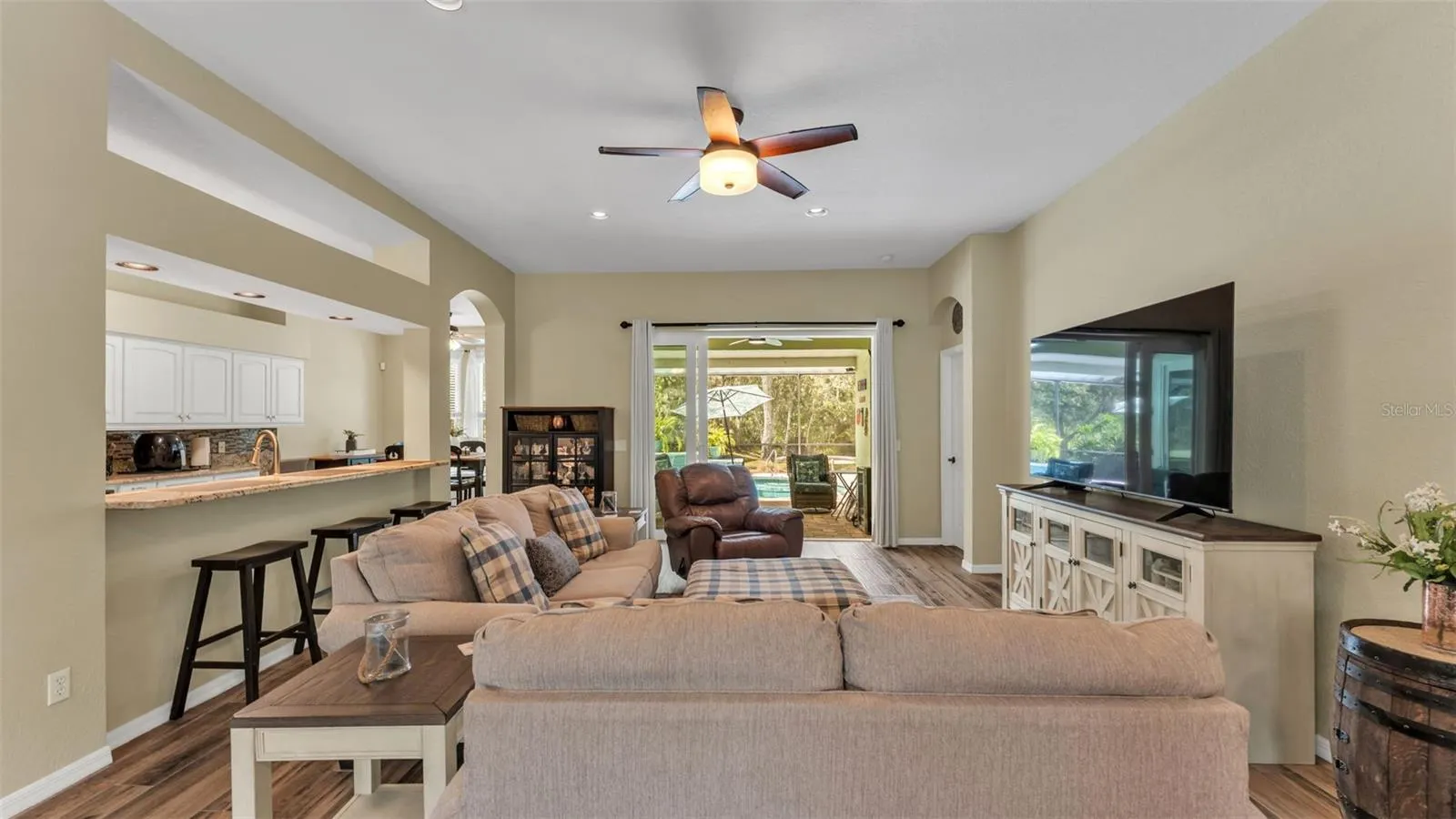 2803 SPRING MEADOW DR