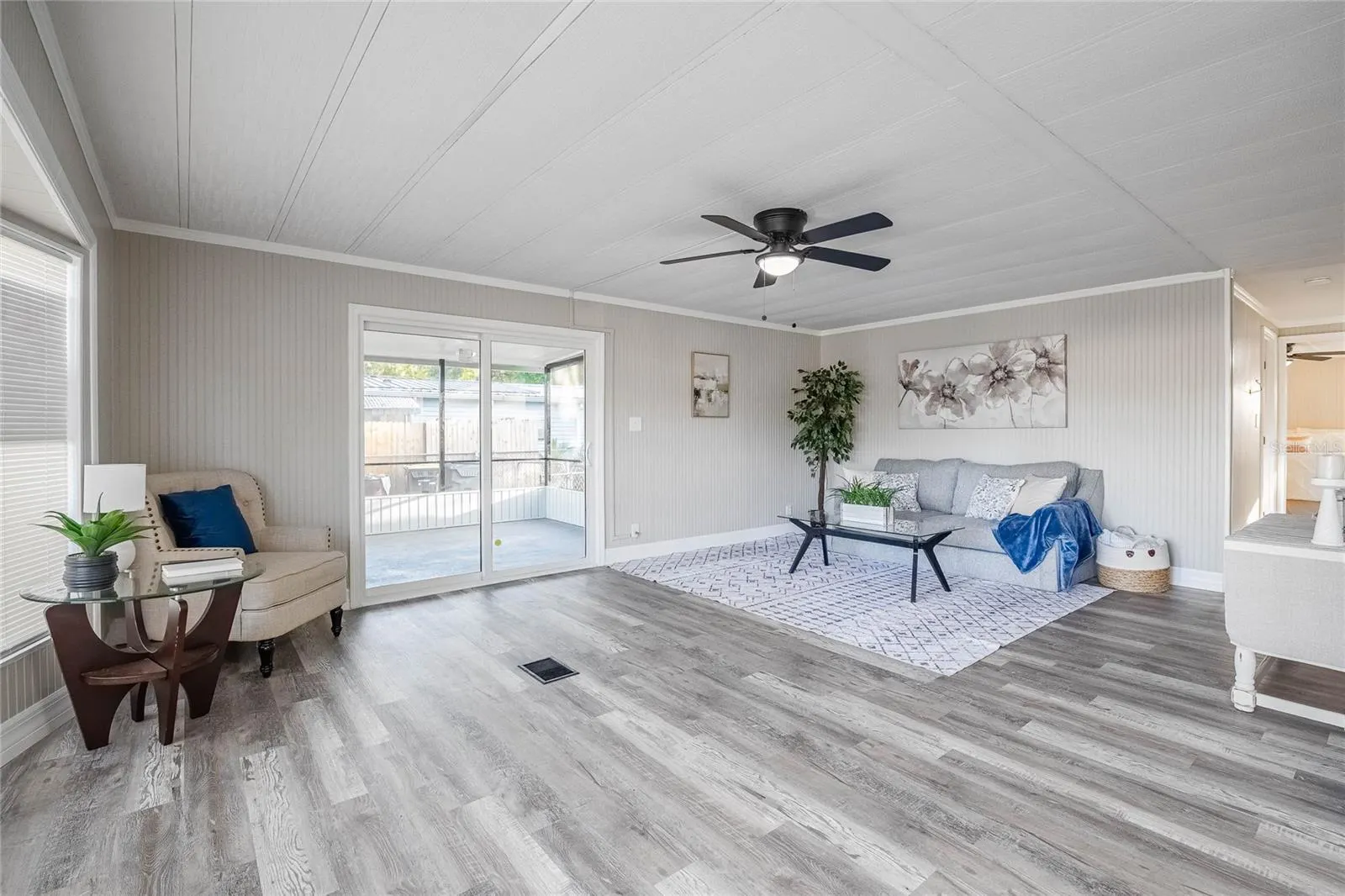 9031 SAMARITAN AVE