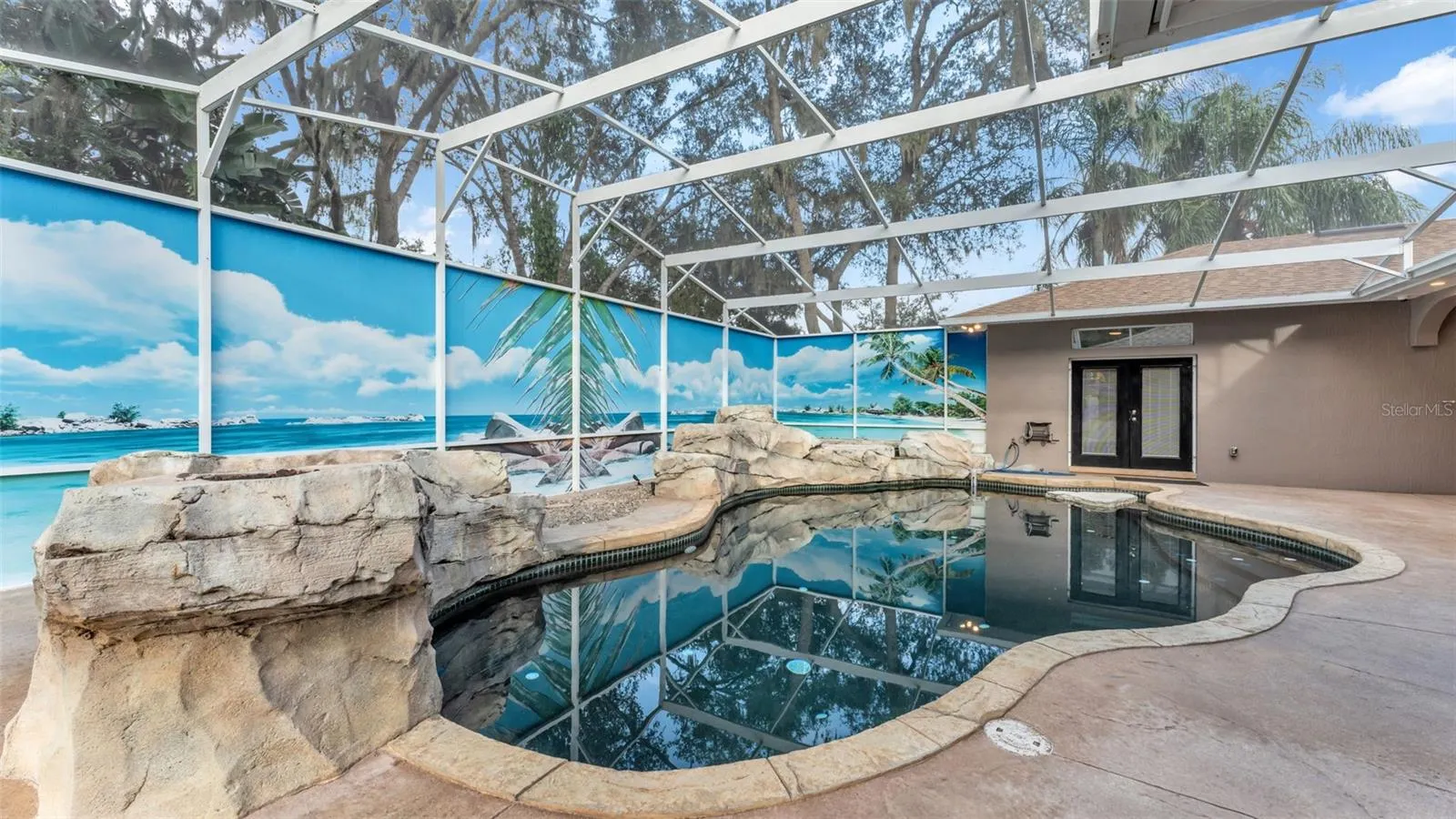 7903 DARLINGTON CIR
