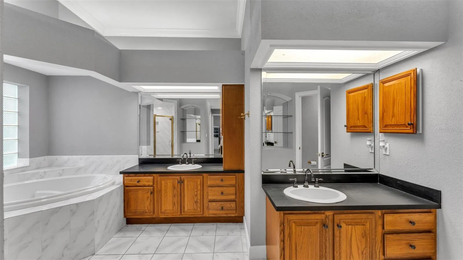 7903 DARLINGTON CIR
