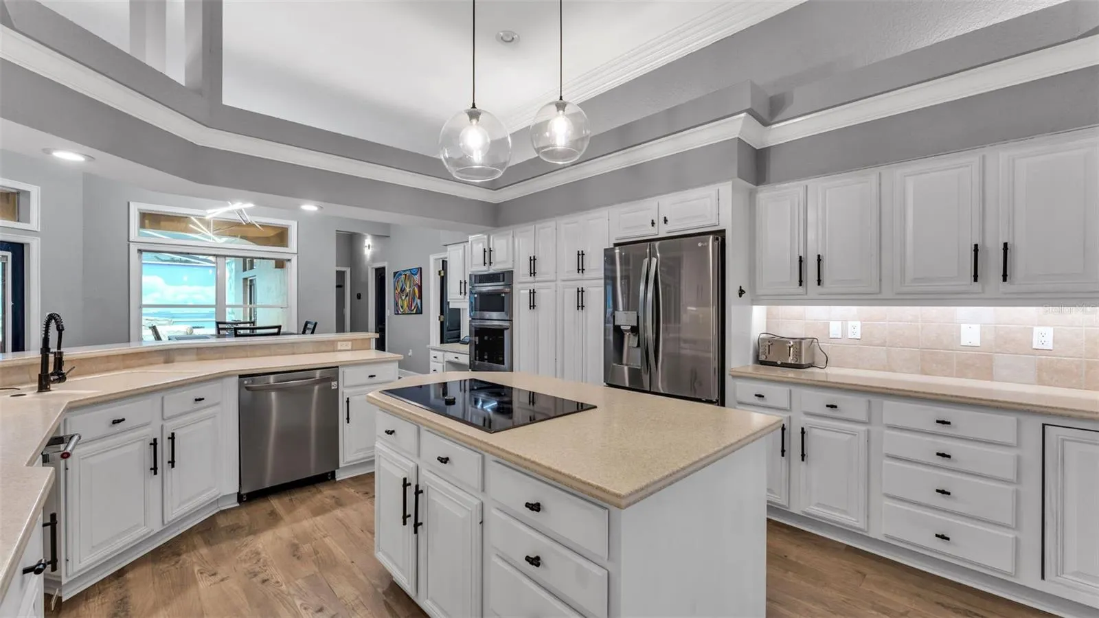 7903 DARLINGTON CIR