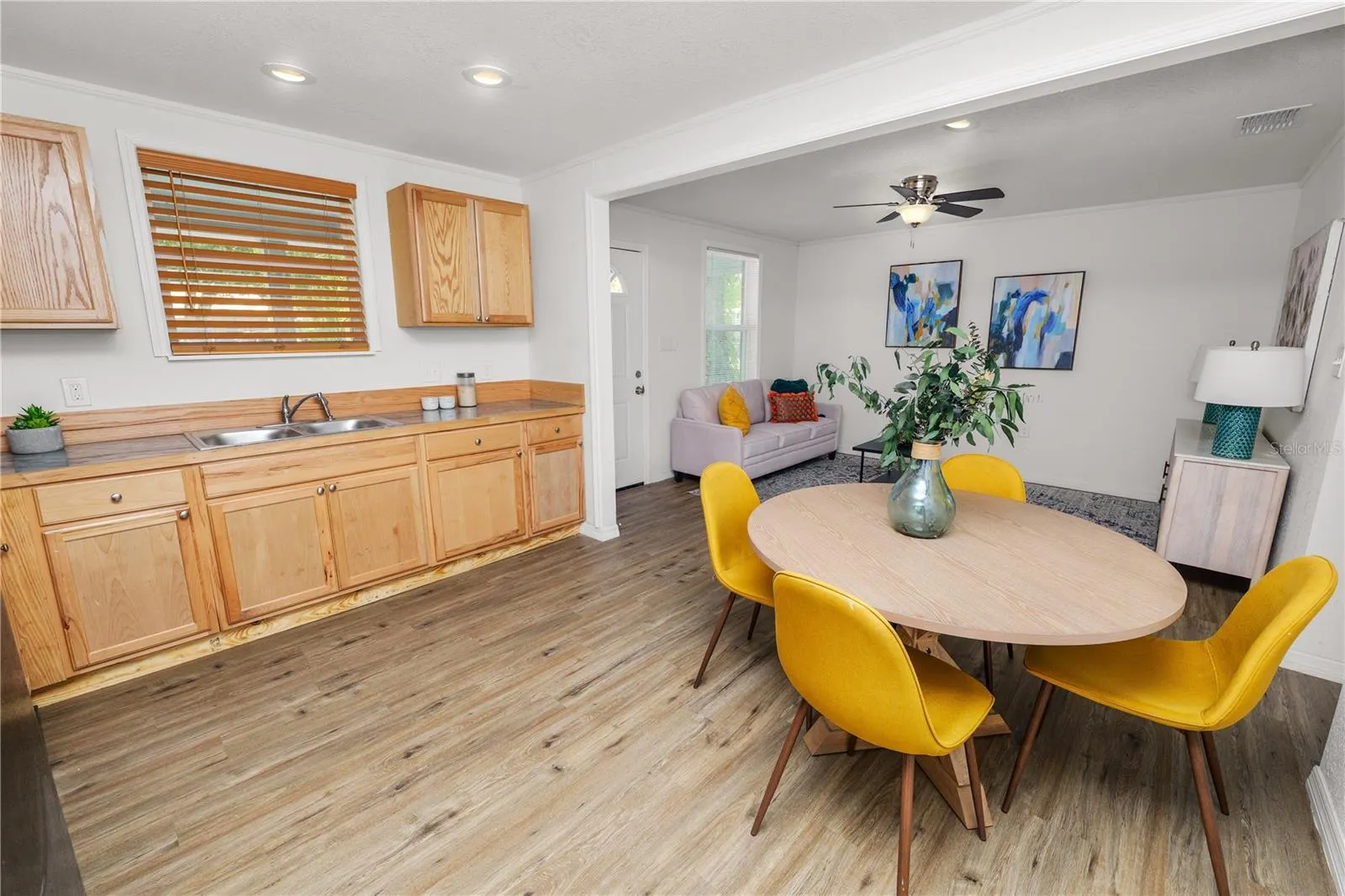 814 N NOKOMIS AVE