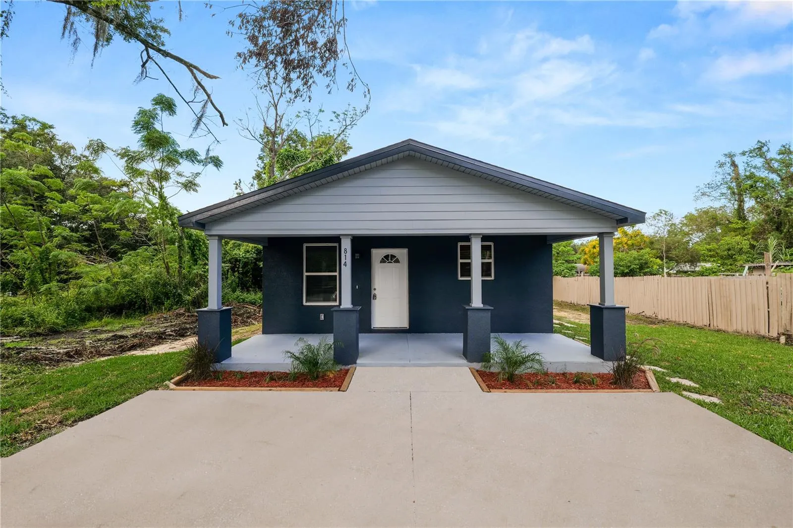 814 N NOKOMIS AVE