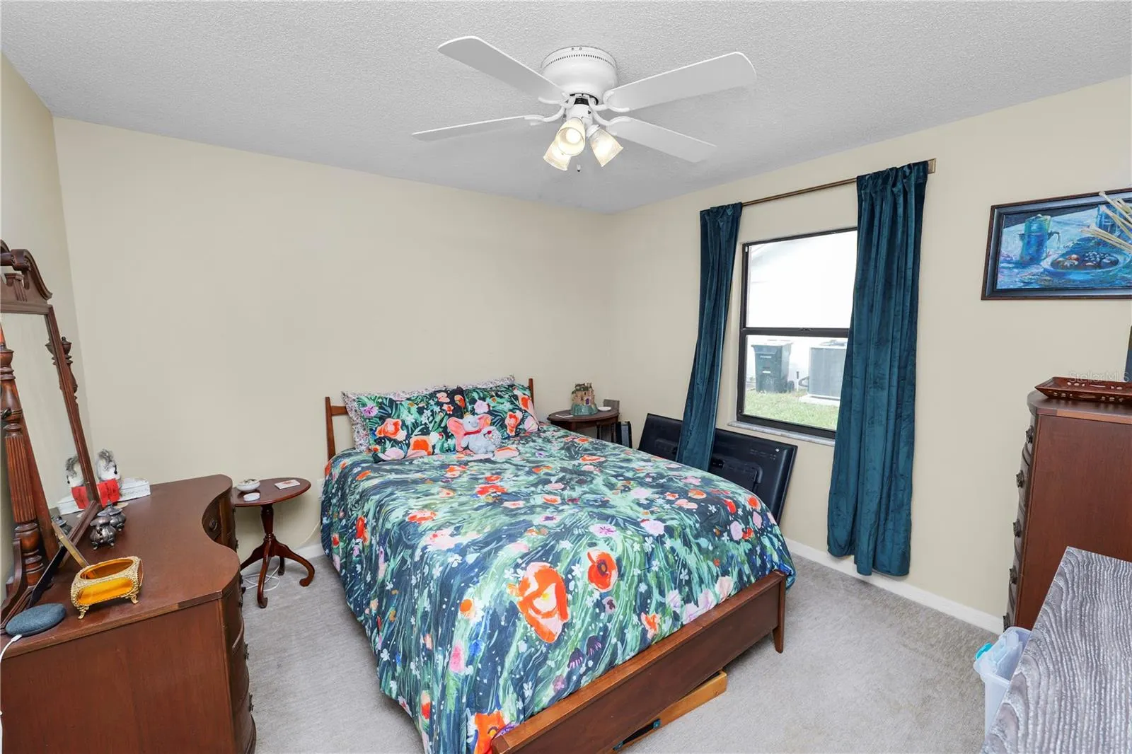 7411 FLORAL CIR E