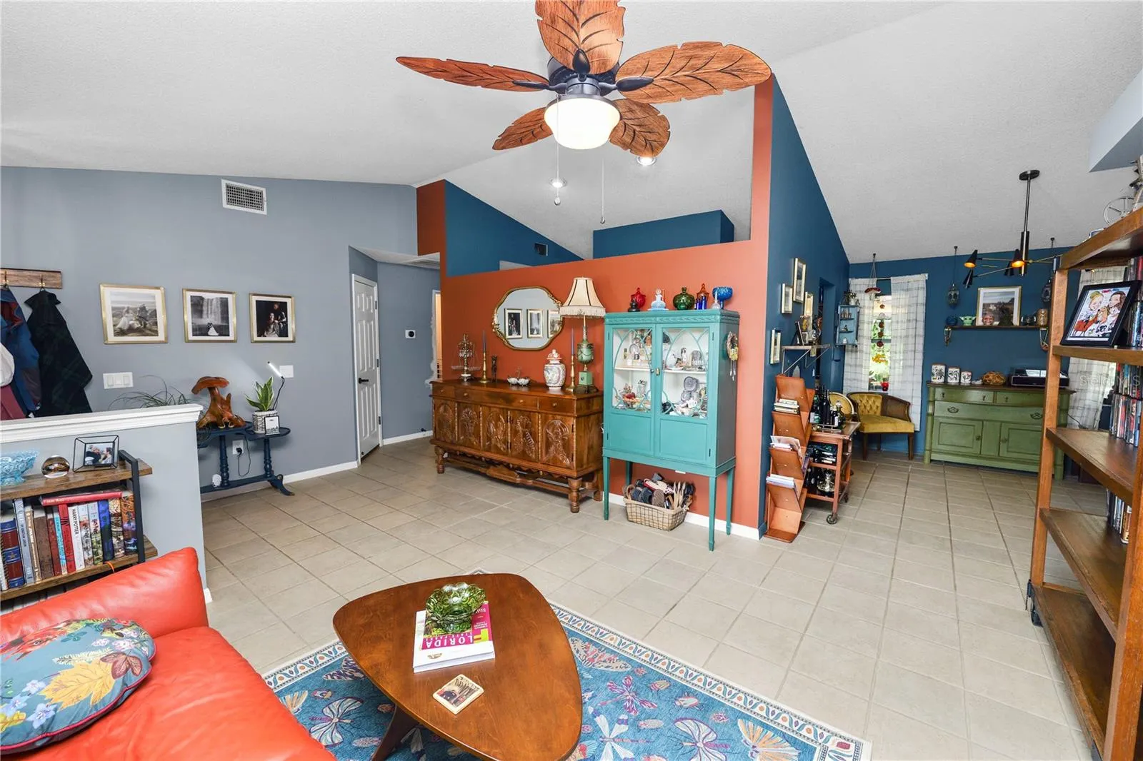 7411 FLORAL CIR E