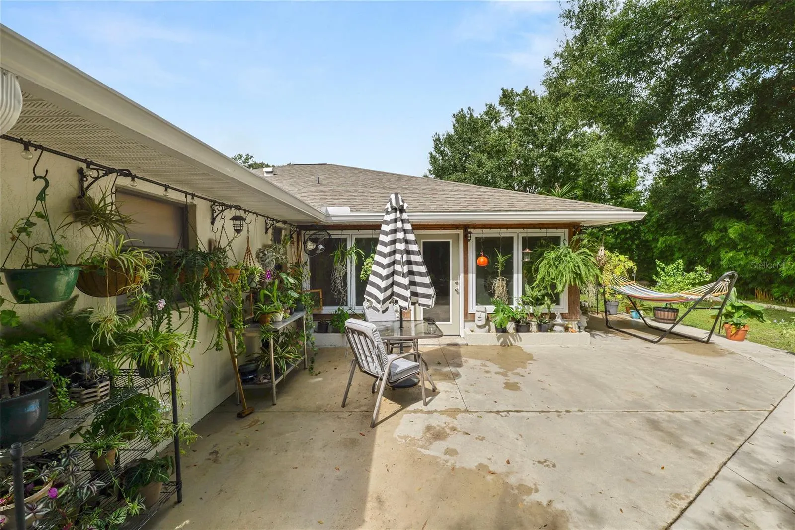 7411 FLORAL CIR E