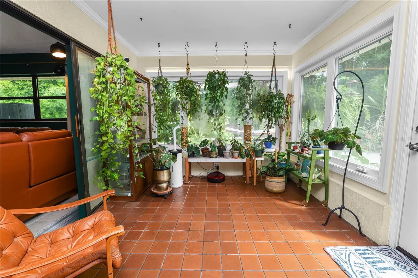 7411 FLORAL CIR E