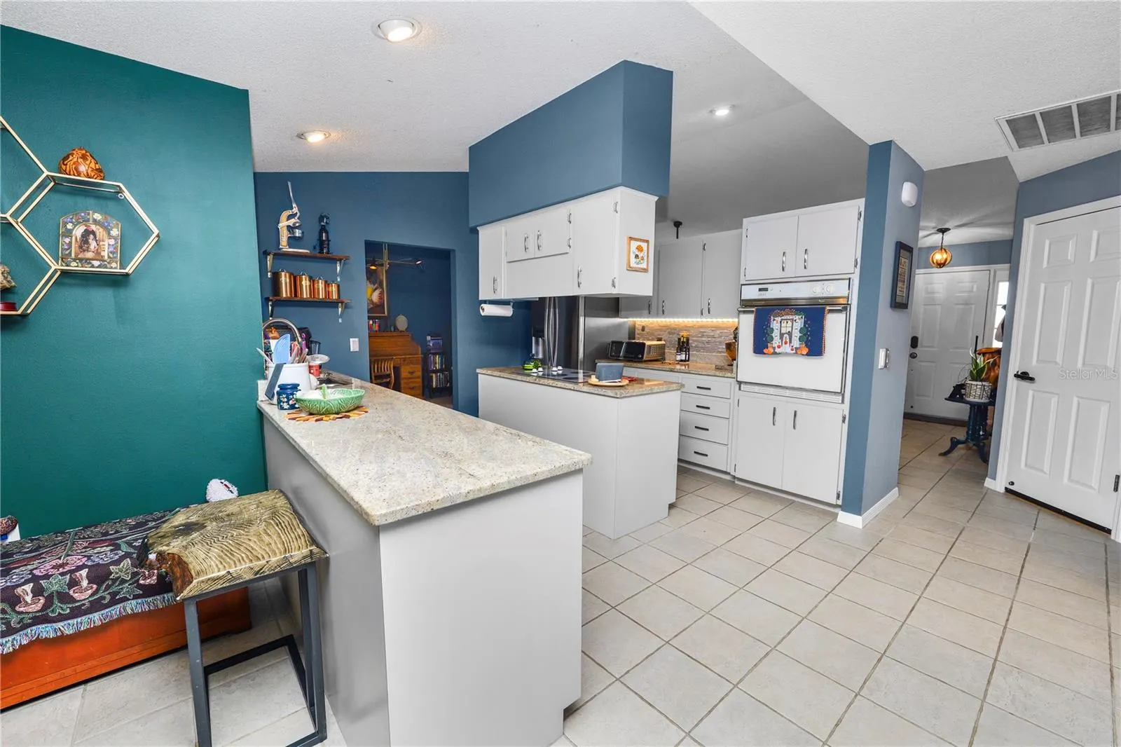 7411 FLORAL CIR E