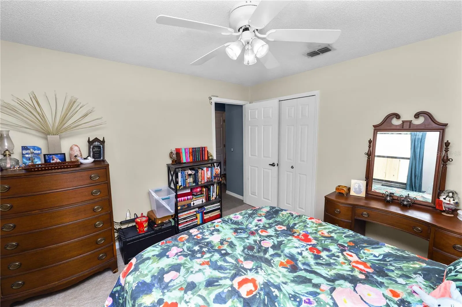 7411 FLORAL CIR E