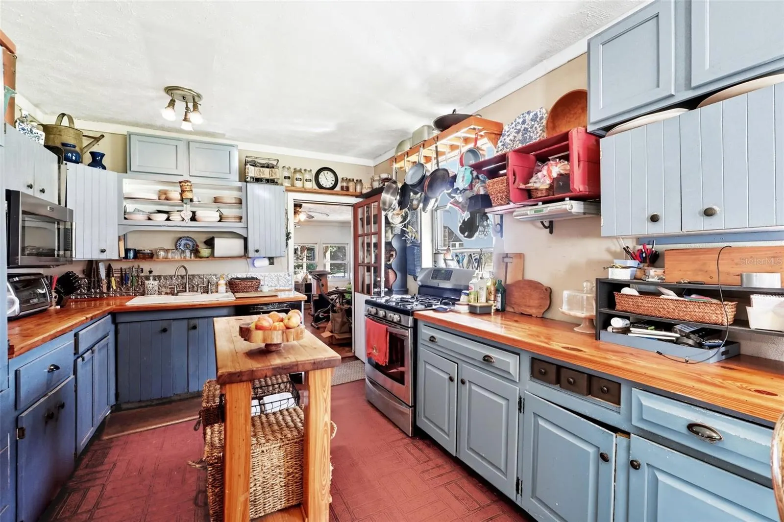 3229 W BELLA VISTA ST