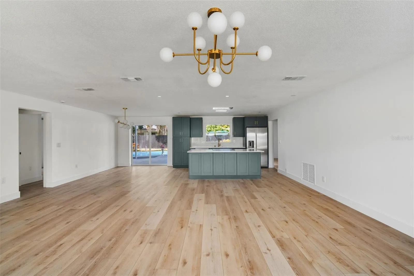 1938 FLORA RD