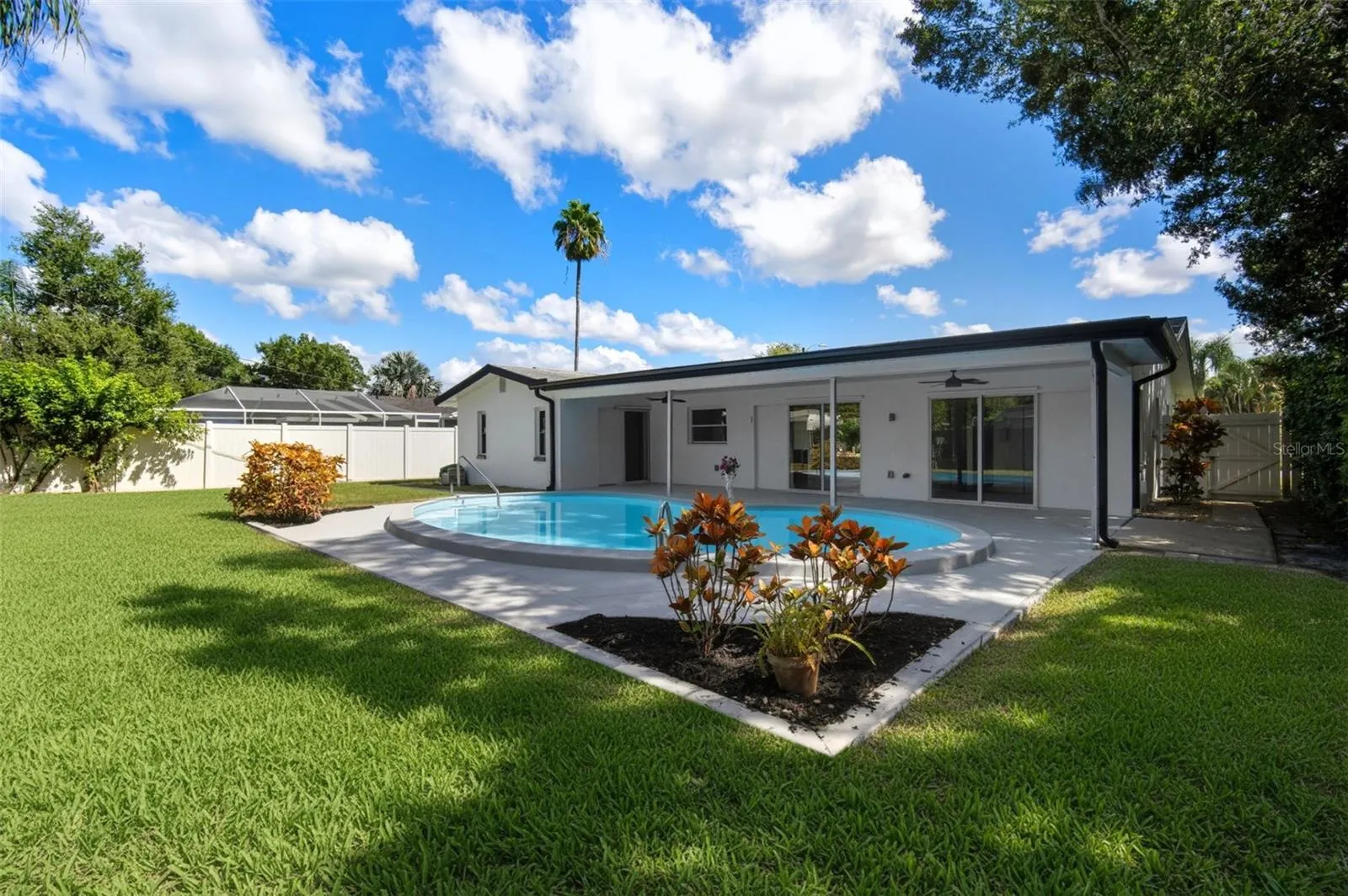 1938 FLORA RD
