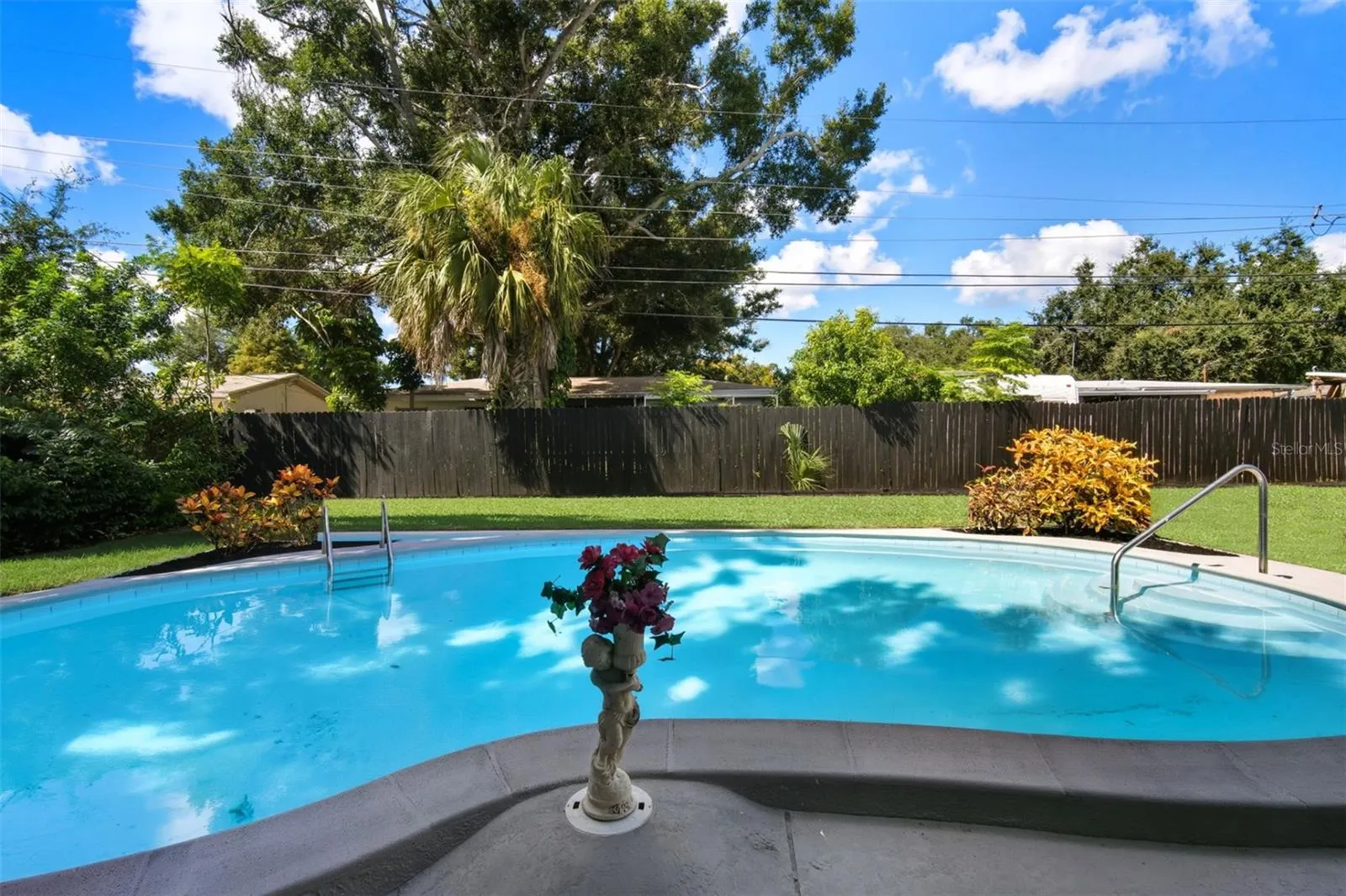 1938 FLORA RD