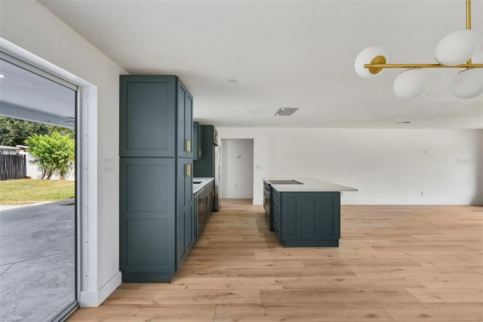 1938 FLORA RD