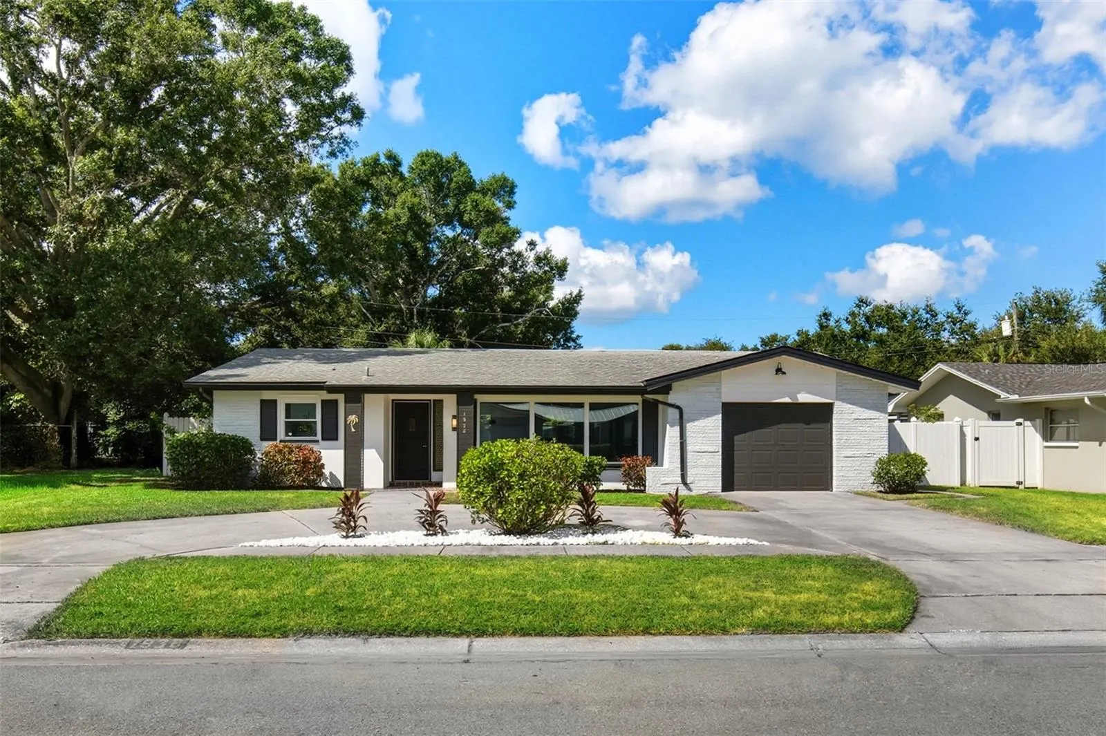 1938 FLORA RD