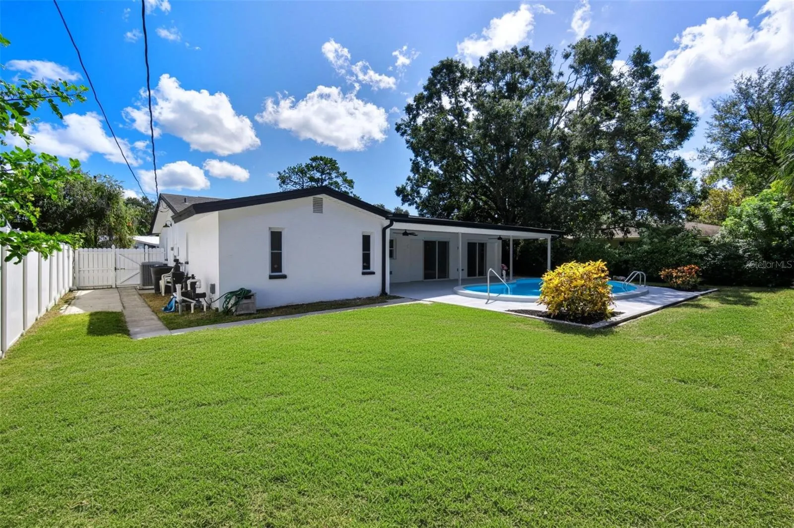 1938 FLORA RD