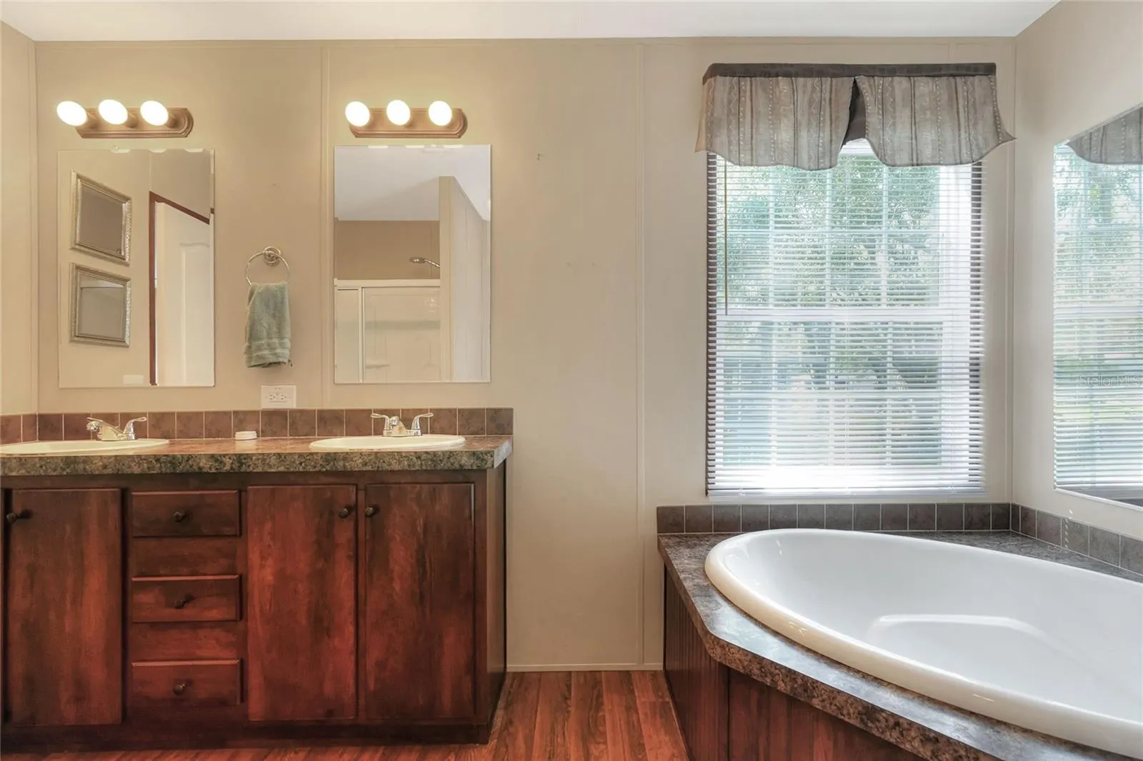 4228 CHERI DR