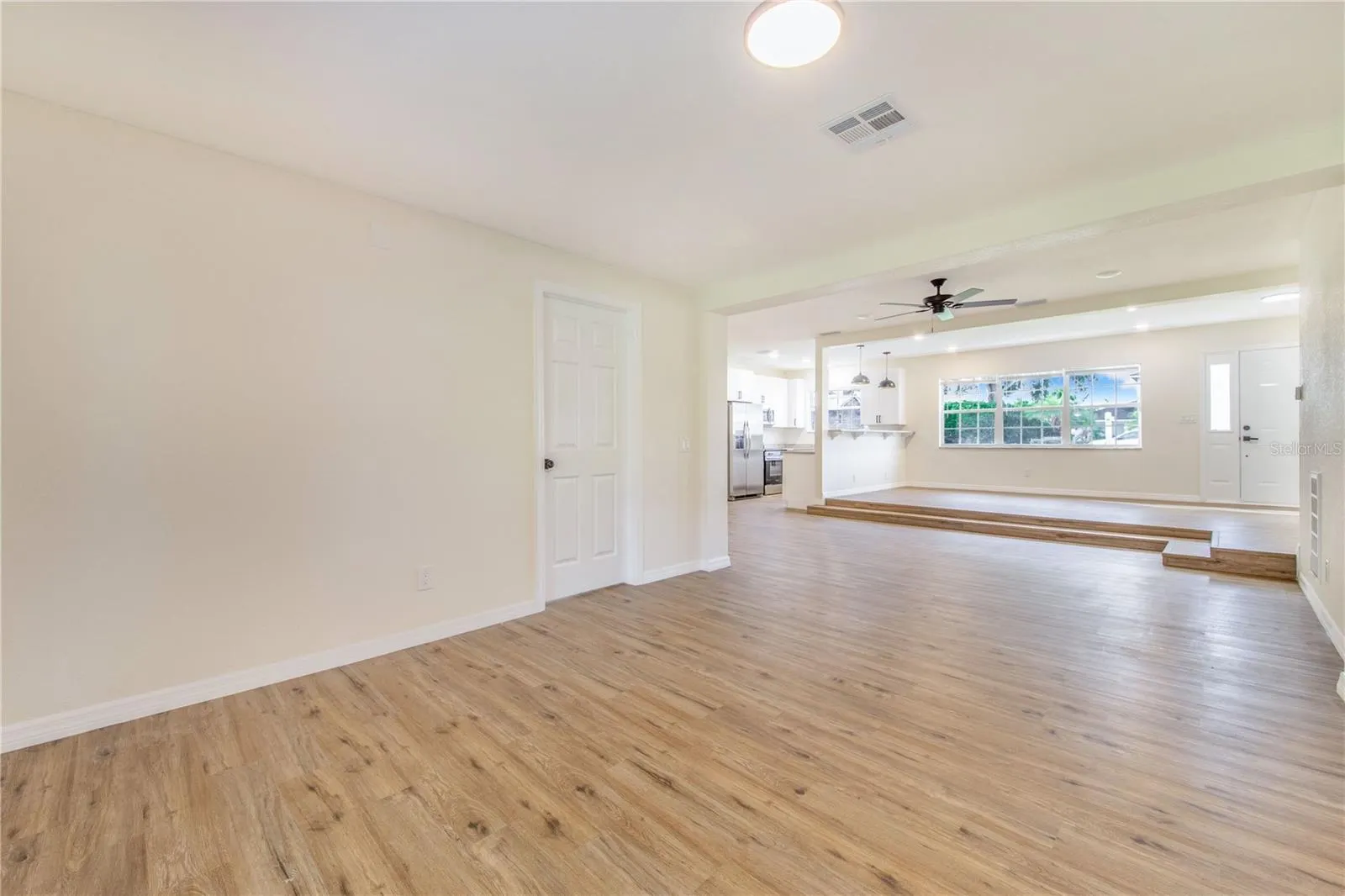 336 BAY ST