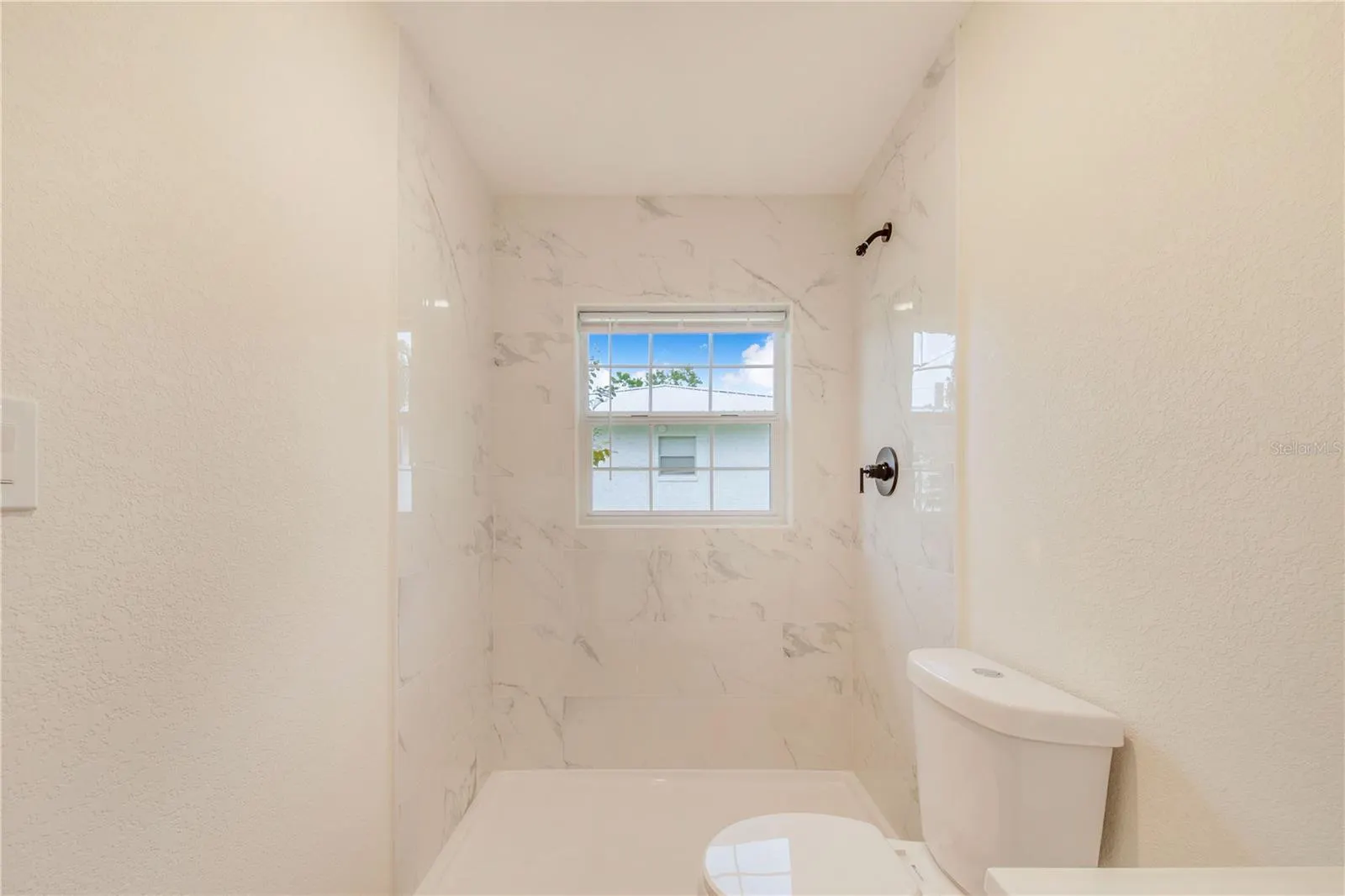 336 BAY ST