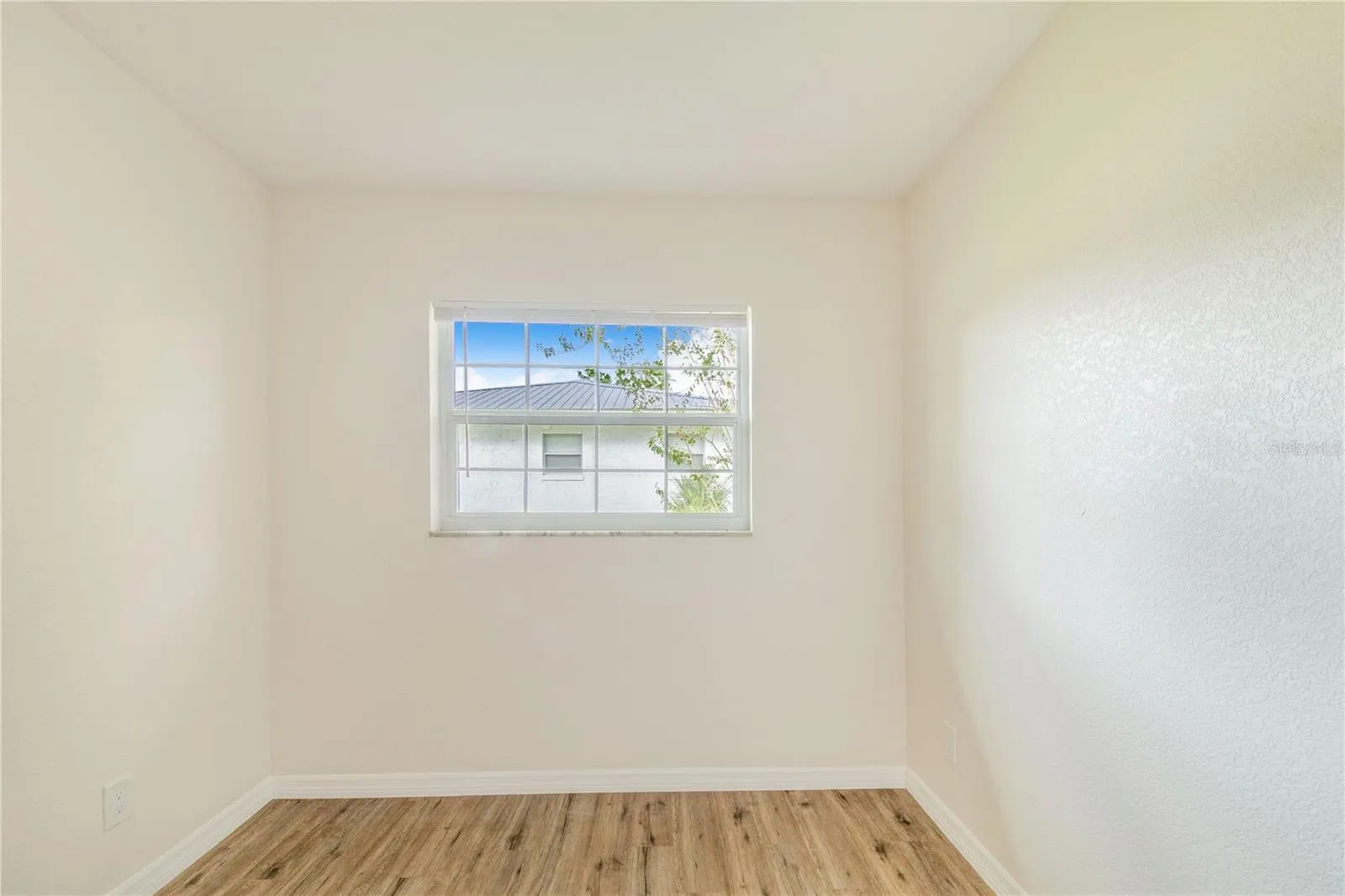 336 BAY ST