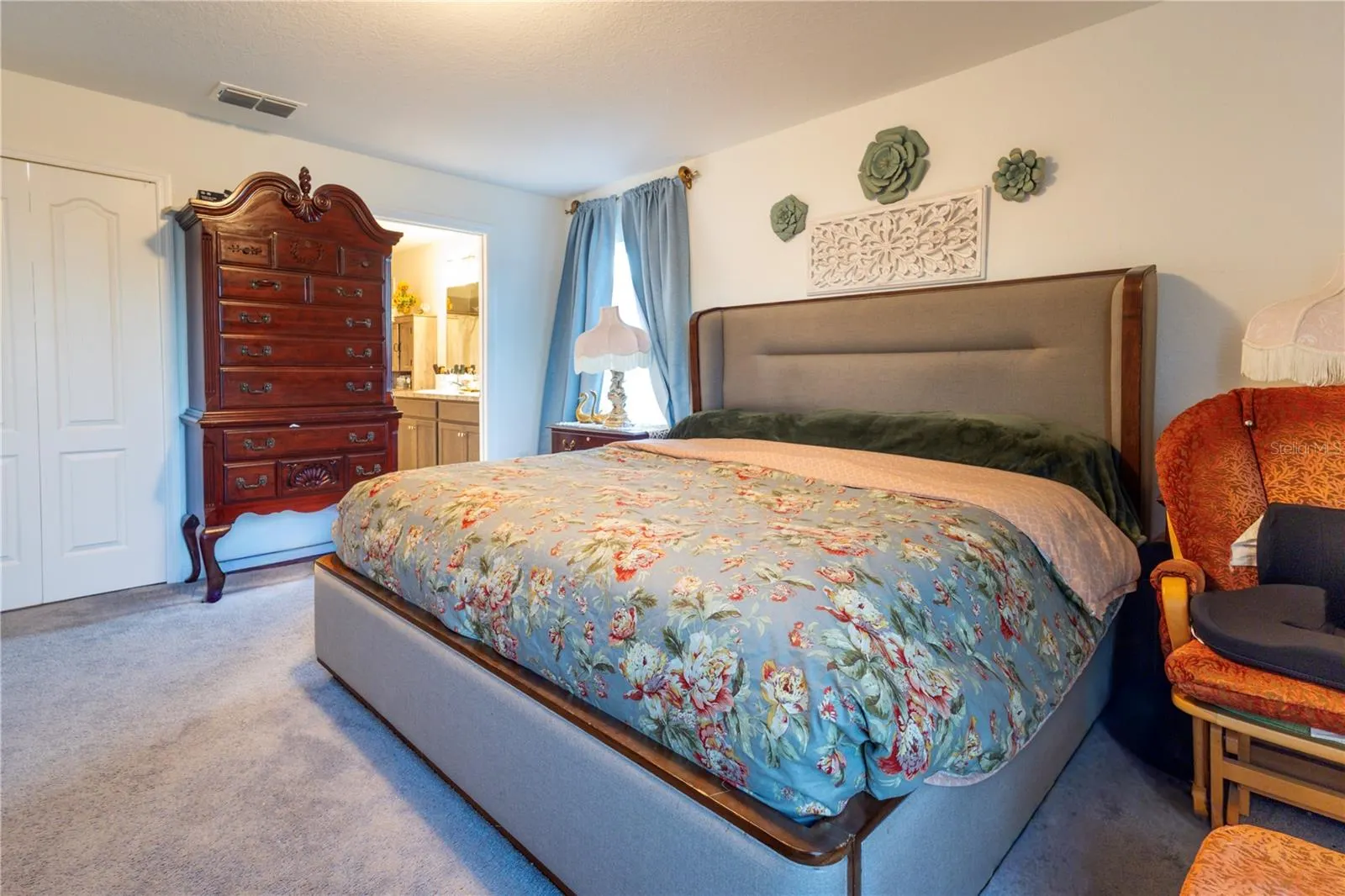 394 W 9TH ST