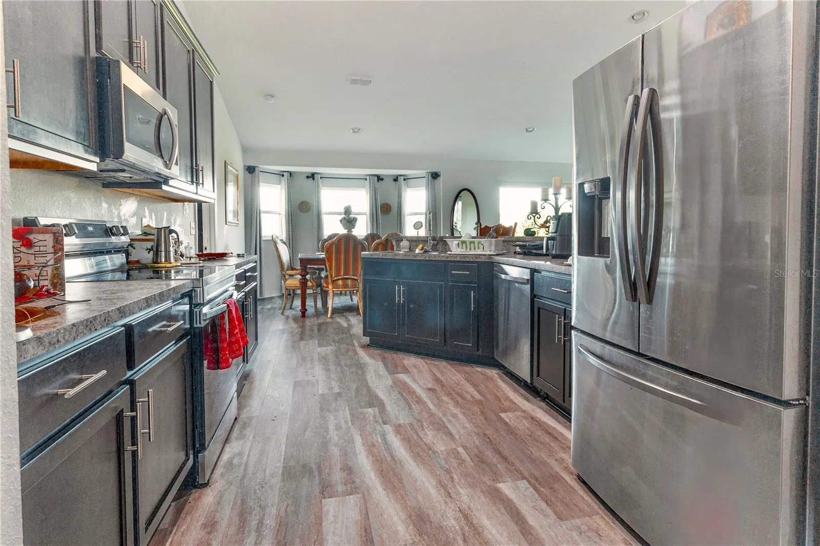 394 W 9TH ST