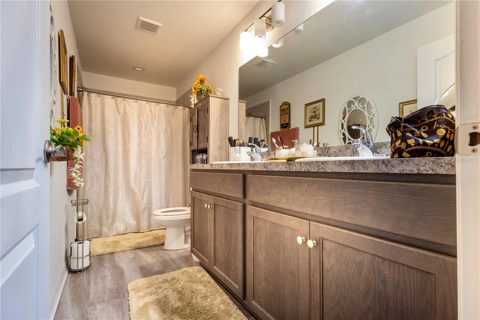 394 W 9TH ST
