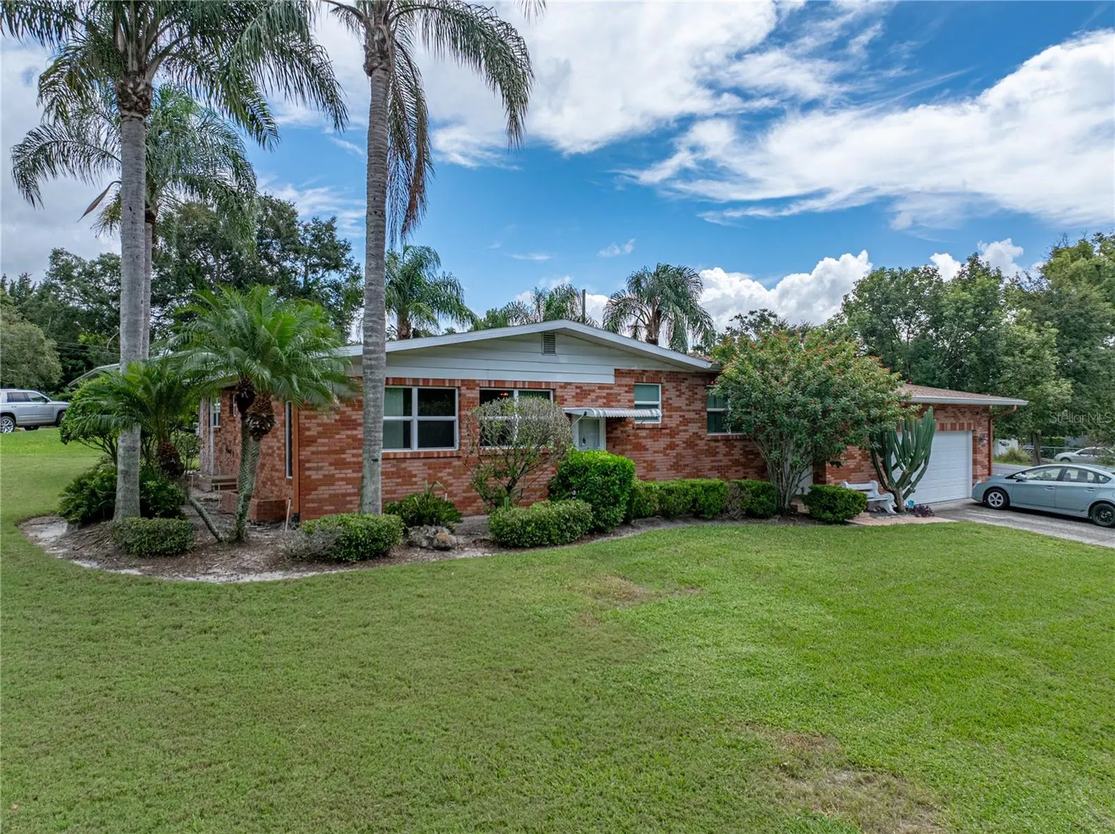 307 GLENDALE ST