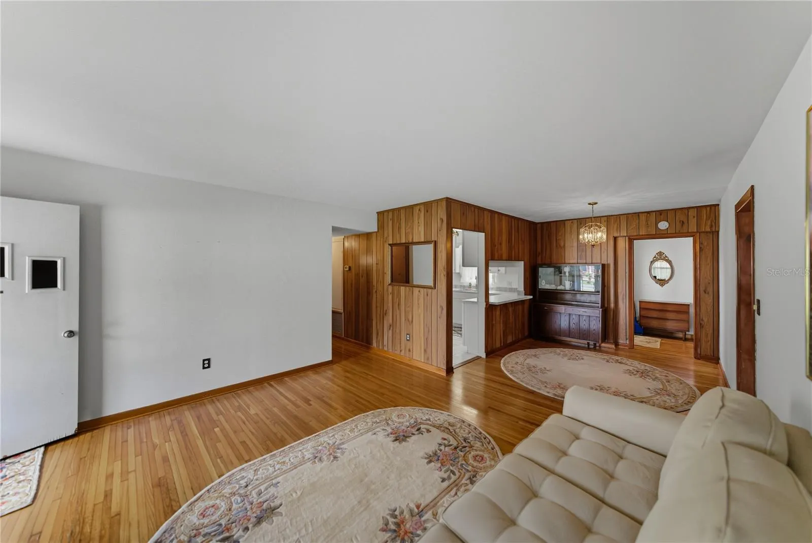 307 GLENDALE ST