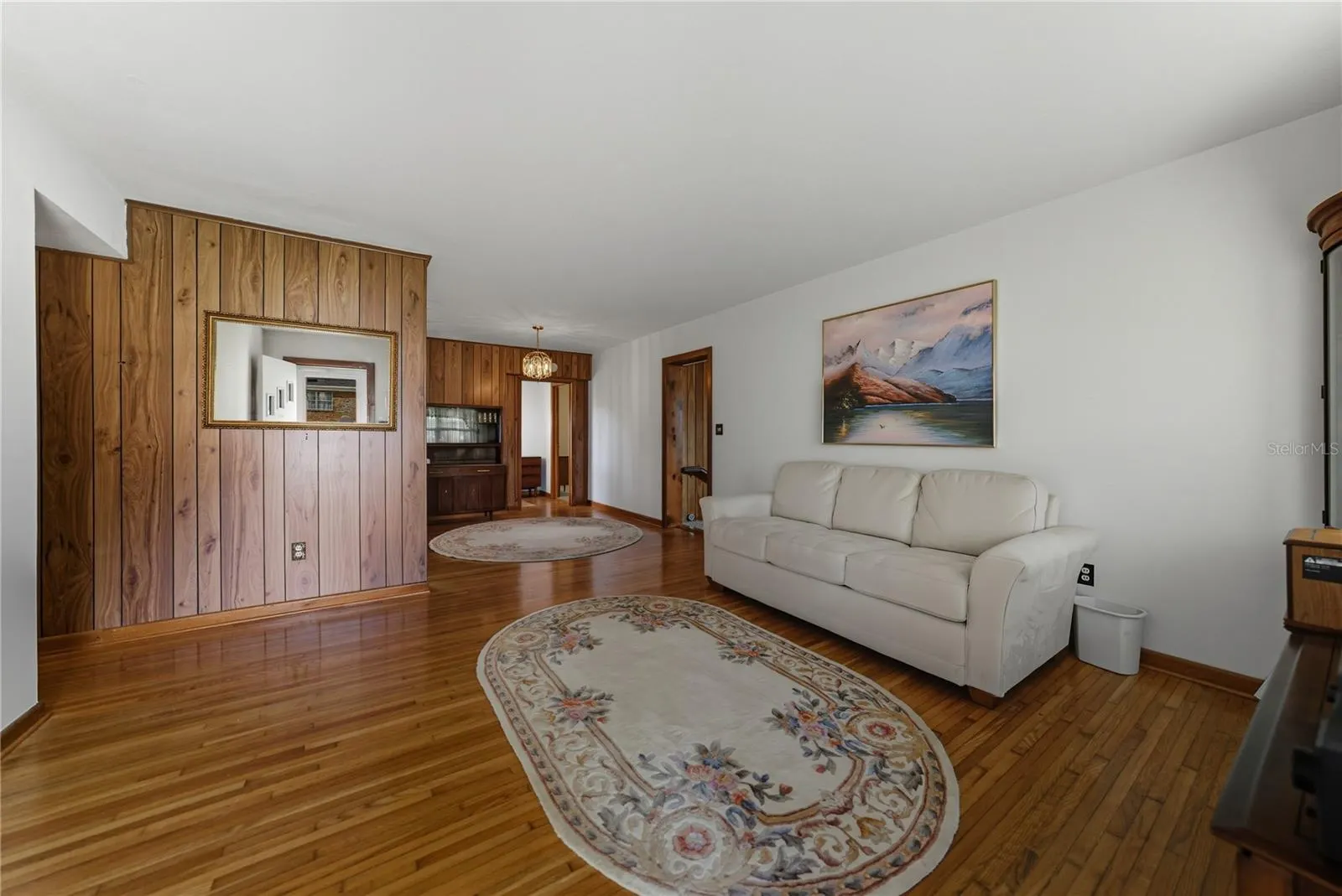 307 GLENDALE ST